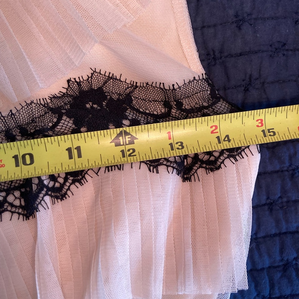 Max & Cleo One Shoulder Pleated Dress with Lace sz 6 - Picture 11 of 13